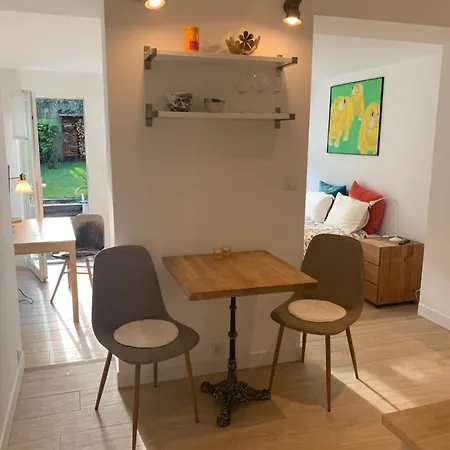 La Apartment *